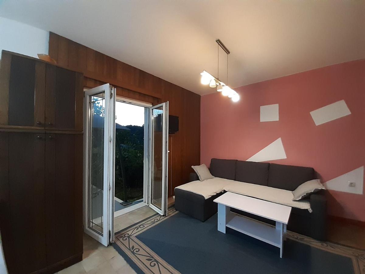 Apartments Cebalo - Ekonomija 코츌라 외부 사진