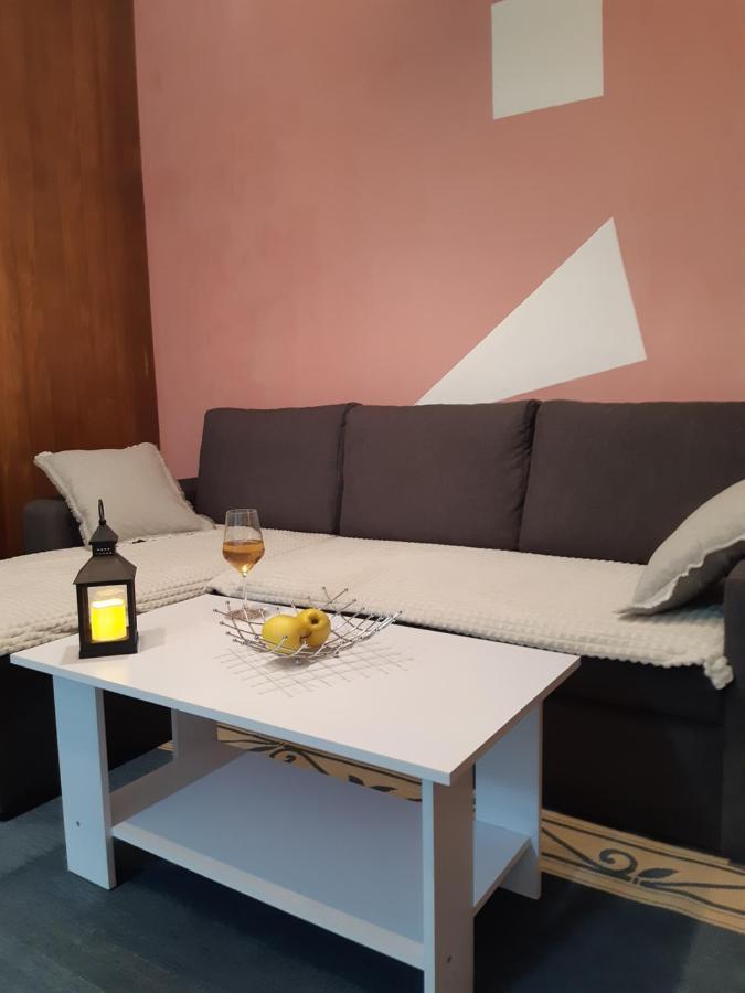 Apartments Cebalo - Ekonomija 코츌라 외부 사진