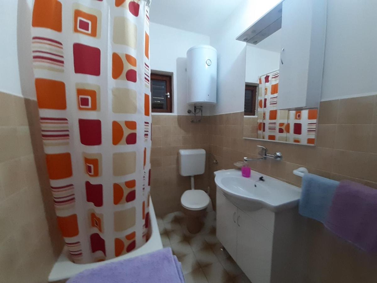 Apartments Cebalo - Ekonomija 코츌라 외부 사진