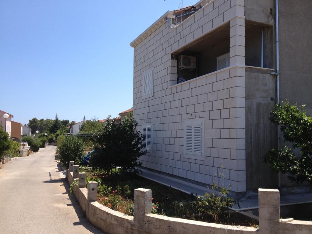 Apartments Cebalo - Ekonomija 코츌라 객실 사진