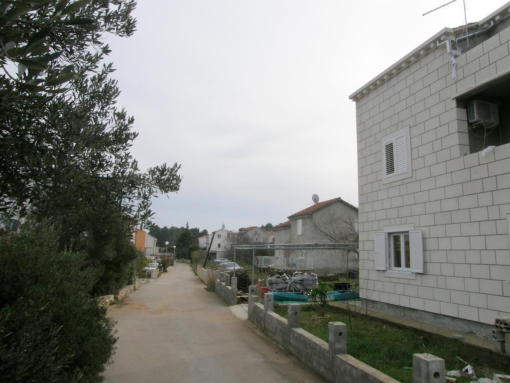 Apartments Cebalo - Ekonomija 코츌라 외부 사진